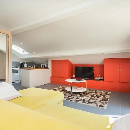 Apartmán Historical Center 70 Sqm Seaview Palais *