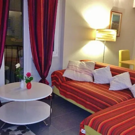Historical Center 70 Sqm Seaview Palais *